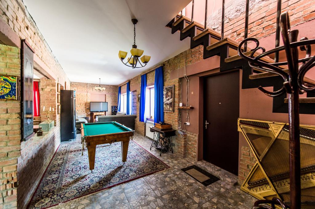 Guest House 15 Kazbegi Esterno foto