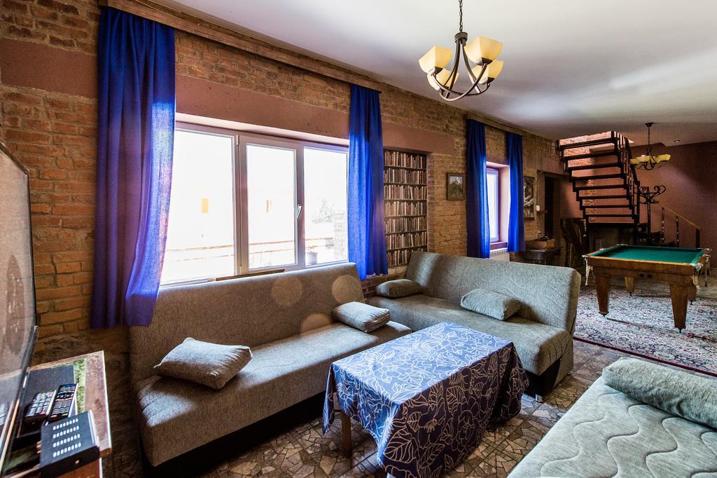Guest House 15 Kazbegi Esterno foto