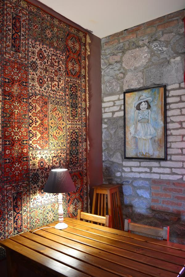 Guest House 15 Kazbegi Esterno foto